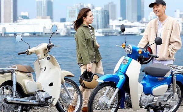 Bao nhiêu tuổi đi được xe máy 50cc