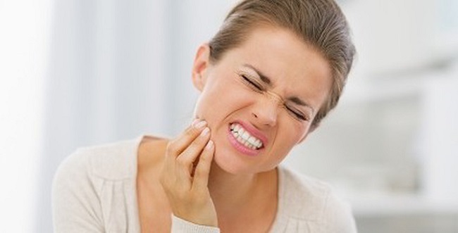 Đau nướu răng trong cùng nguyên nhân do đâu?