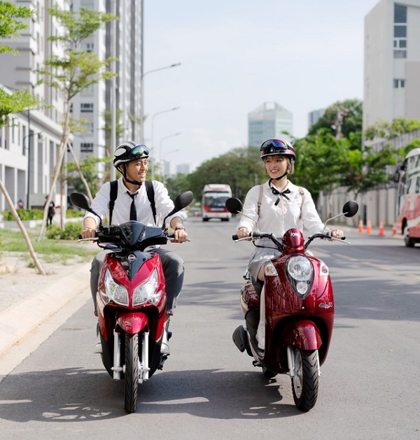 Xe máy điện có cần bằng lái không?